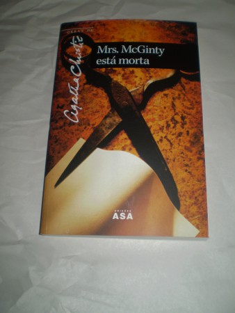 Mrs. McGinty está morta - Agatha Christie  ** NOVO **